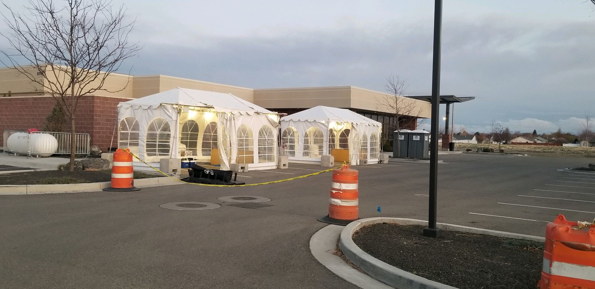 St. Luke's coronavirus testing tents